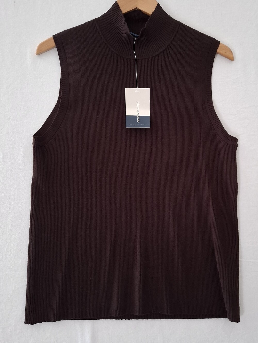 Jones Wear Studio Womens Mock Neck Sleeveless Sweater  Sz XL  New W/Tags Brown